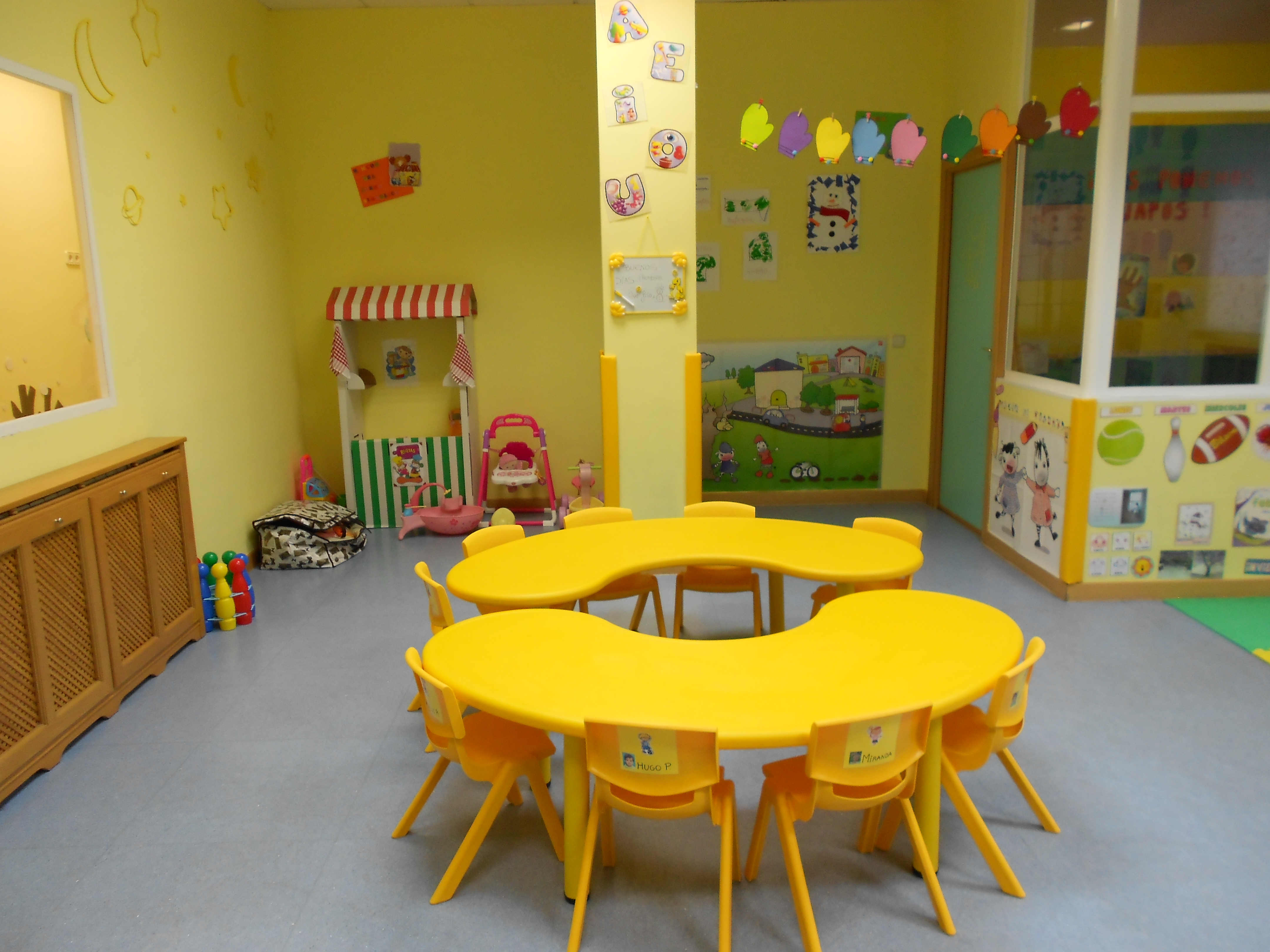 Mesa de luz en Escuela Infantil Cascanueces de Torrejón de Ardoz